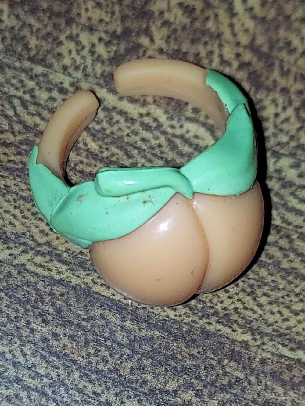 Strawberry Shortcake's Friend Peach's Peach Fruit Kids Ring in Peach and Green